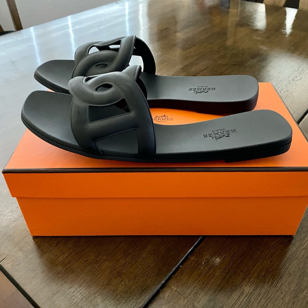 🚫SOLD🚫Hermes Aloha Sandals Black size 38 - Picture 4 of 5